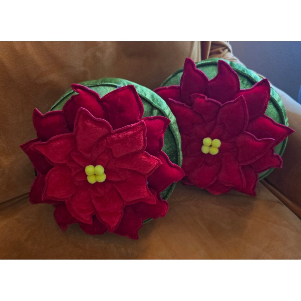 Red Velvet Poinsettia 3D Flower Round Christmas Throw Pillows Set of 2 Green